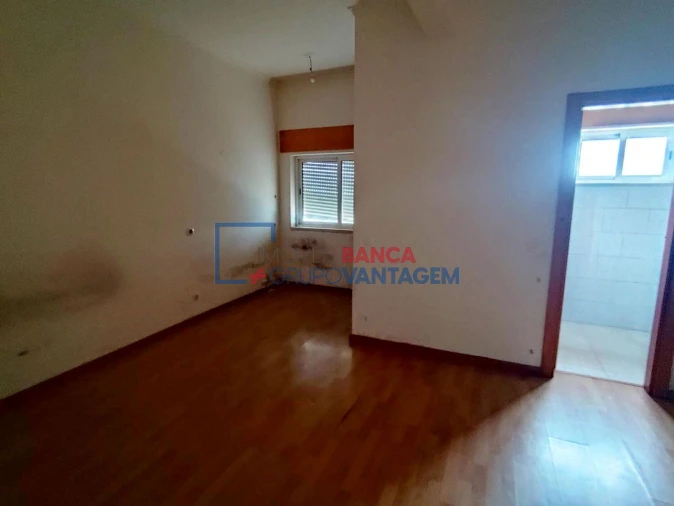 Apartamento T4 para Venda em Azambuja Foto 13
