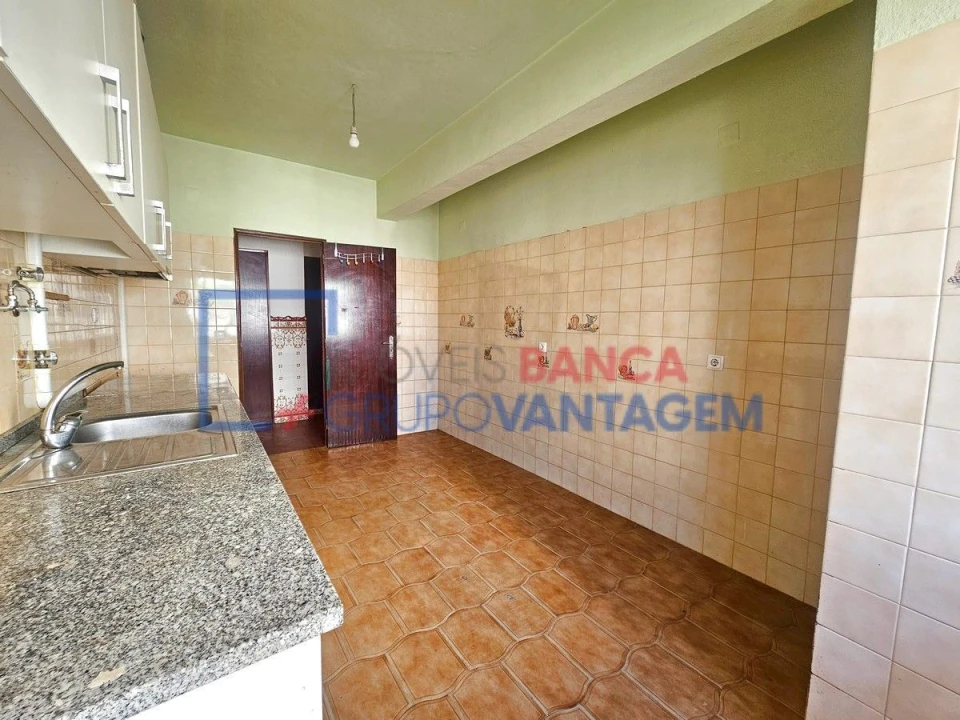 Apartamento T3 para Venda em Moita Foto 10