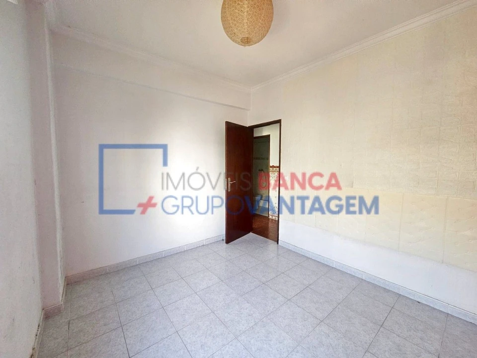 Apartamento T3 para Venda em Moita Foto 17