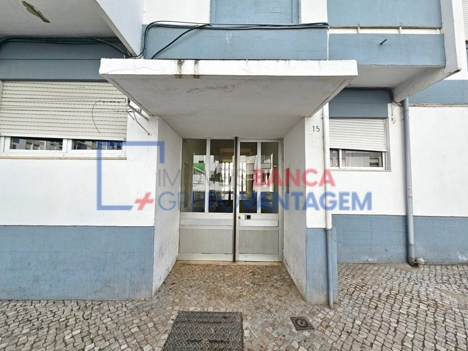 Apartamento T3 para Venda em Moita Foto 25