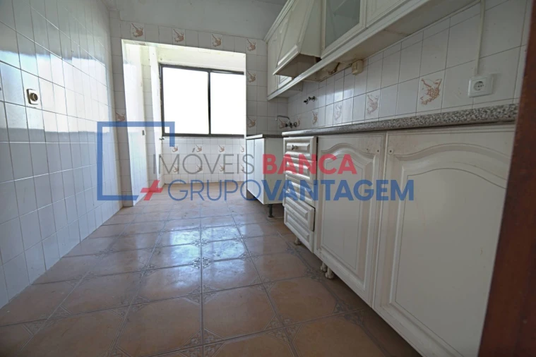 Apartamento T3 para Venda em Moita Foto 12