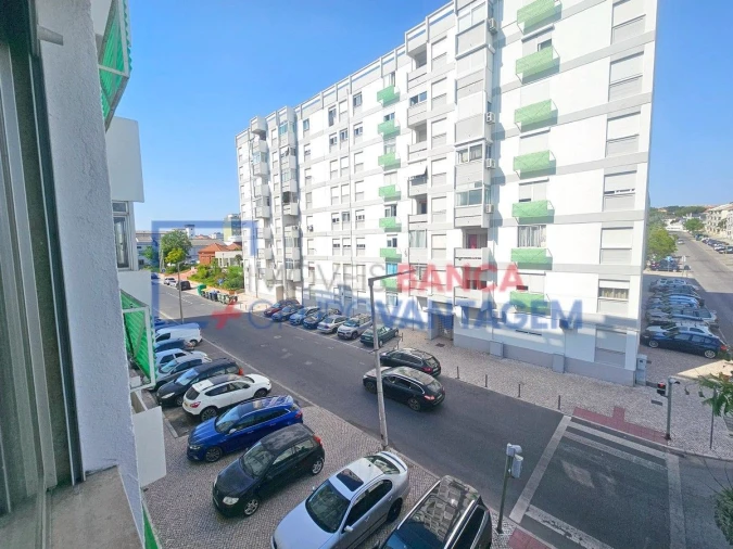 Apartamento T3 para Venda em Moita Foto 27
