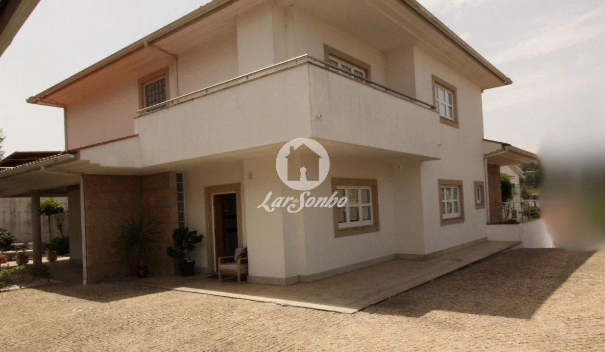 Moradia T4 para Venda em Fafe Foto 1