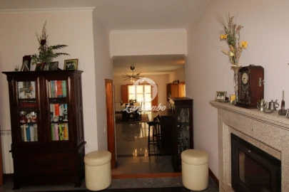 Moradia T4 para Venda em Fafe