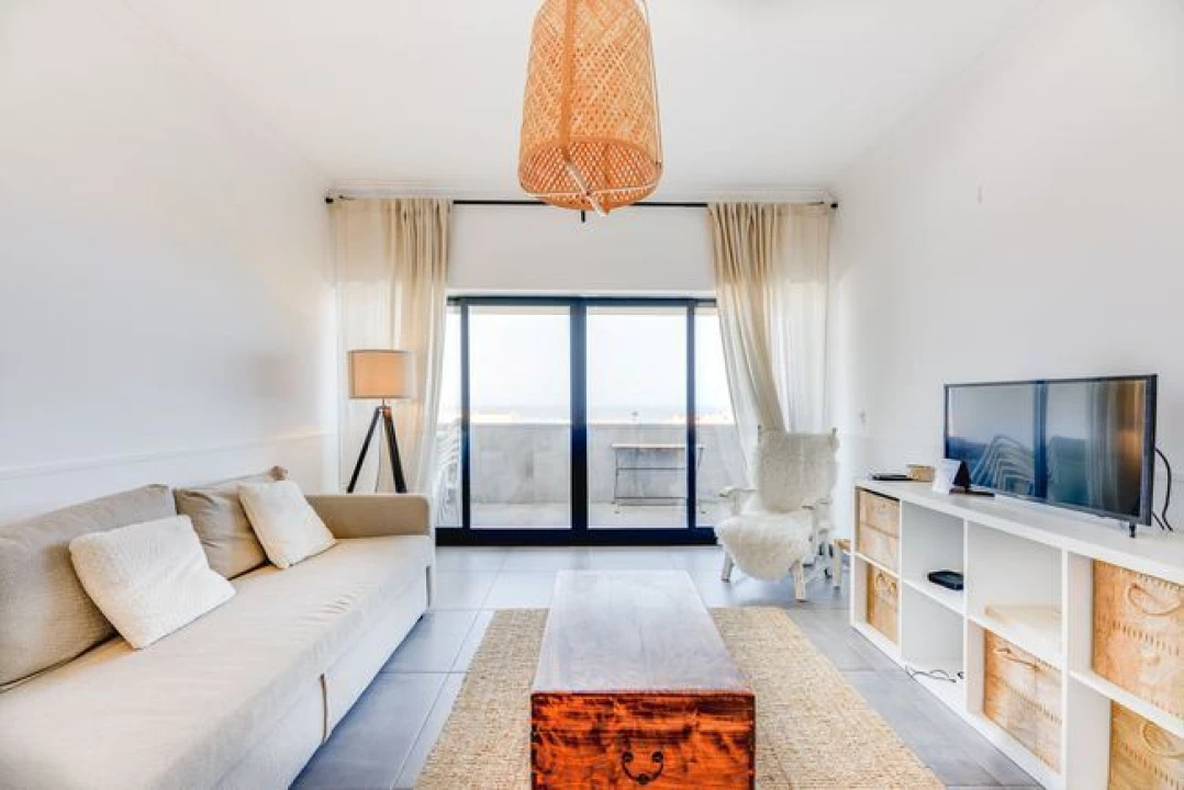 Apartamento T2 para Arrendamento em Colares Foto 13