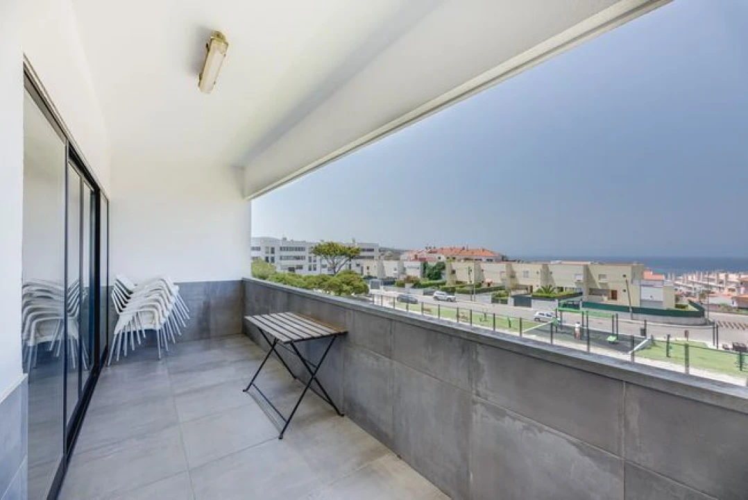 Apartamento T2 para Arrendamento em Colares Foto 21