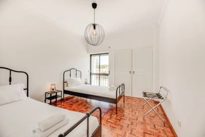 Apartamento T2 para Arrendamento em Colares