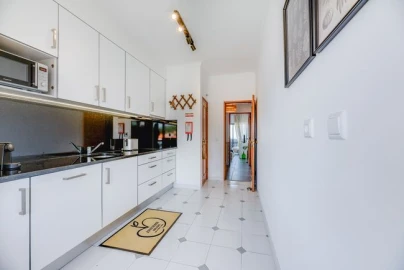 Apartamento T2 para Arrendamento em Colares