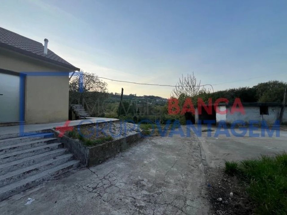 Moradia T3 para Venda em Serzedo e Calvos Foto 7