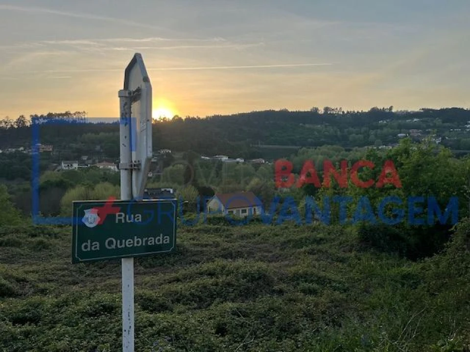 Moradia T3 para Venda em Serzedo e Calvos Foto 22