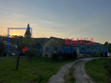 Moradia T3 para Venda em Serzedo e Calvos