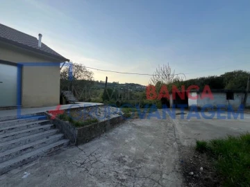 Moradia T3 para Venda em Serzedo e Calvos