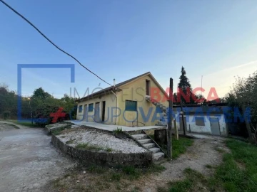 Moradia T3 para Venda em Serzedo e Calvos