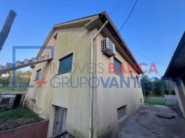 Moradia T3 para Venda em Serzedo e Calvos