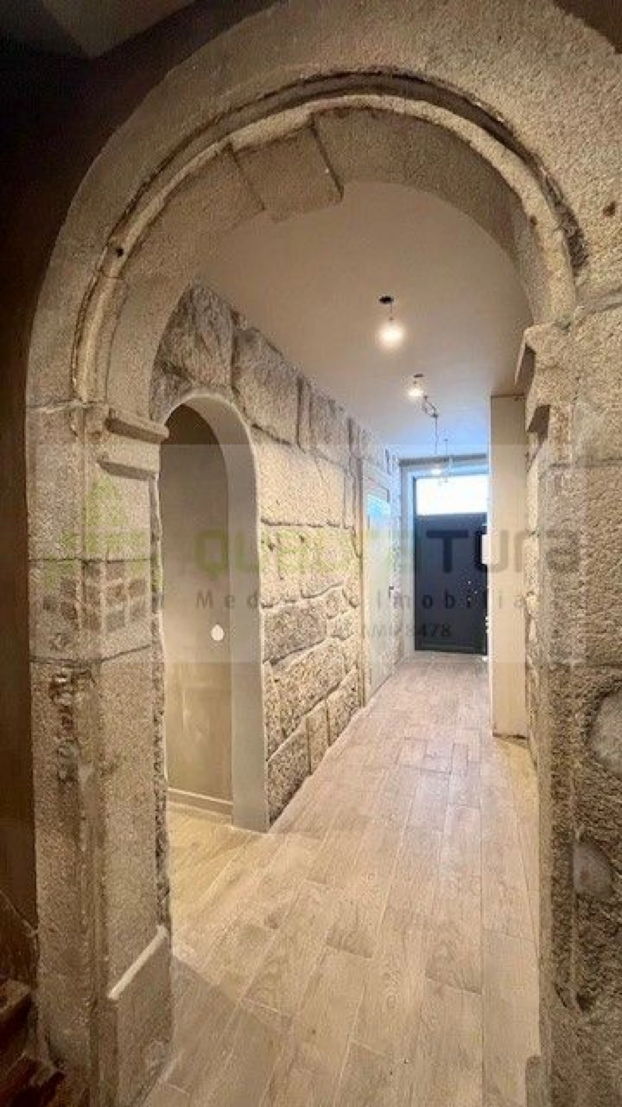 Prédio para Venda em Bonfim Foto 4