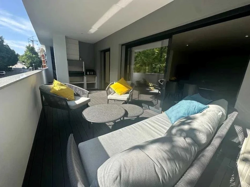 Apartamento T4 para Arrendamento em Moreira Foto 3