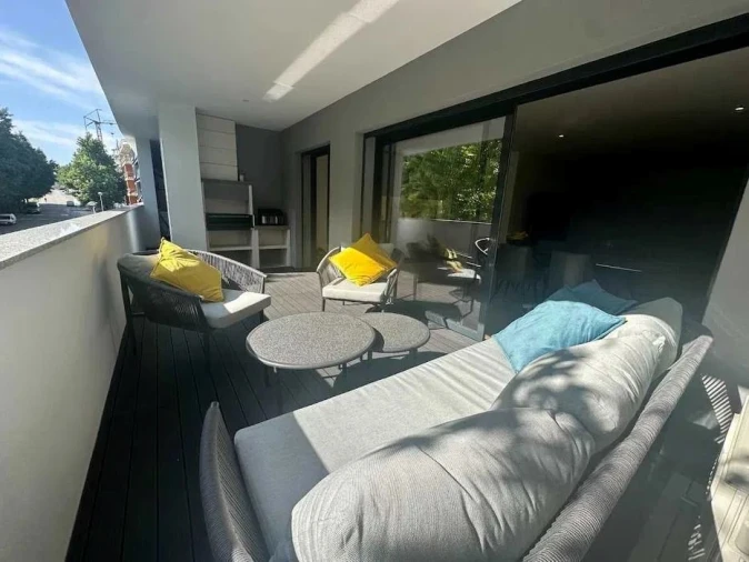 Apartamento T4 para Arrendamento em Moreira Foto 3