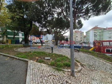 Apartamento T2 para Venda em Agualva e Mira-Sintra