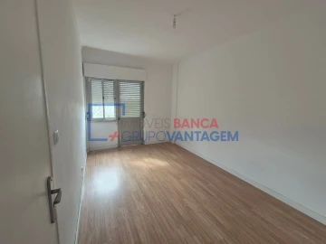 Apartamento T2 para Venda em Agualva e Mira-Sintra