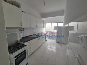 Apartamento T2 para Venda em Agualva e Mira-Sintra