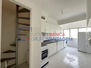 Apartamento T2 para Venda em Agualva e Mira-Sintra
