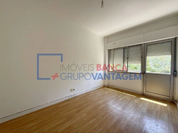 Apartamento T2 para Venda em Agualva e Mira-Sintra