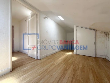 Apartamento T2 para Venda em Agualva e Mira-Sintra