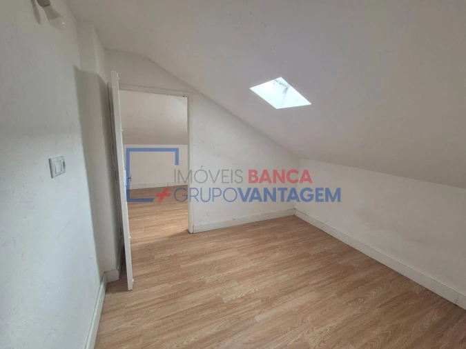 Apartamento T2 para Venda em Agualva e Mira-Sintra Foto 13