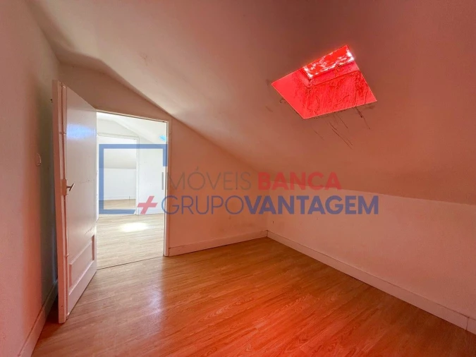 Apartamento T2 para Venda em Agualva e Mira-Sintra Foto 18