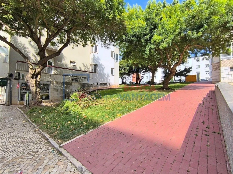 Apartamento T2 para Venda em Oeiras e São Julião da Barra, Paço de Arcos e Caxias Foto 17