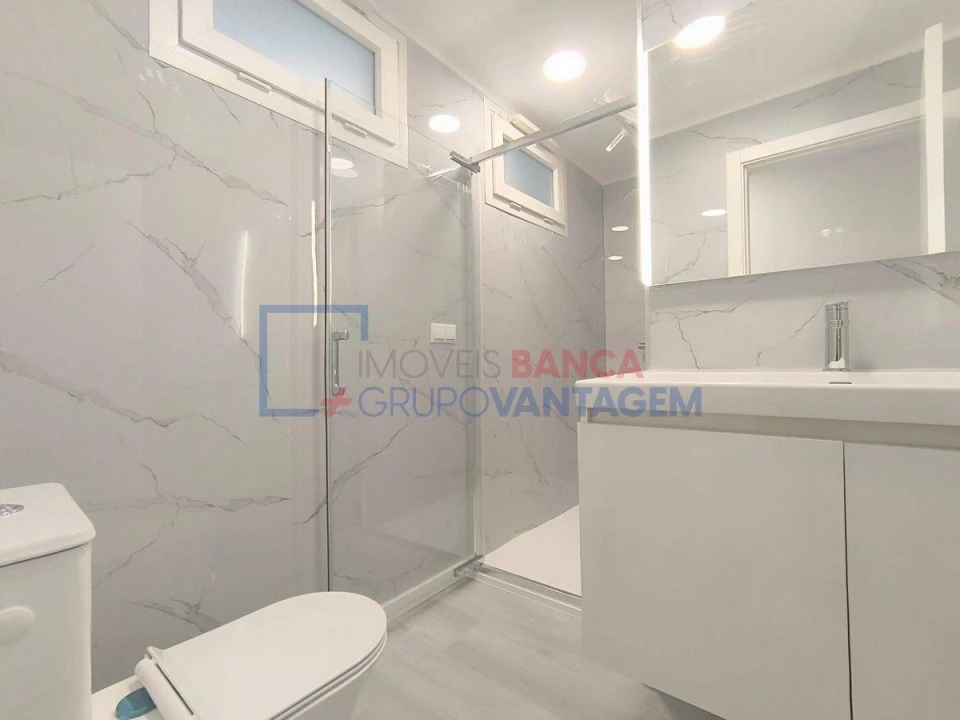 Apartamento T2 para Venda em Oeiras e São Julião da Barra, Paço de Arcos e Caxias Foto 8