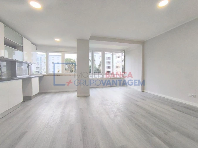 Apartamento T2 para Venda em Oeiras e São Julião da Barra, Paço de Arcos e Caxias Foto 2