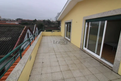 Moradia T2 para Arrendamento em Santa Marinha e São Pedro da Afurada