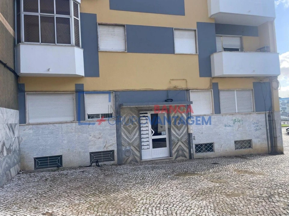 Apartamento T3 para Venda em Rio de Mouro Foto 5