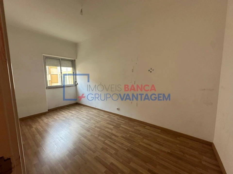 Apartamento T3 para Venda em Rio de Mouro Foto 8