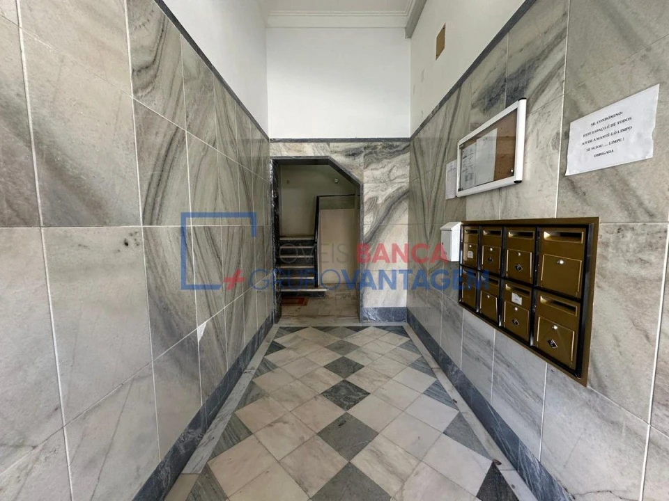 Apartamento T3 para Venda em Rio de Mouro Foto 17