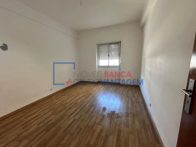 Apartamento T3 para Venda em Rio de Mouro Foto 9