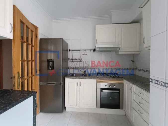 Apartamento T2 para Venda em Rio de Mouro Foto 6