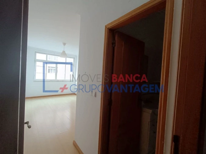 Apartamento T2 para Venda em Rio de Mouro Foto 16