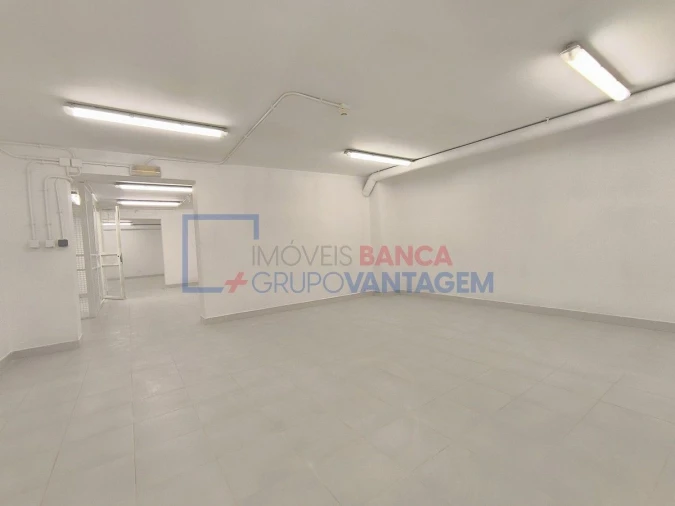 Loja para Venda em Póvoa de Santo Adrião e Olival Basto Foto 10