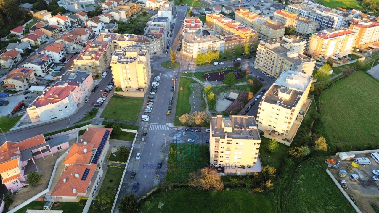 Terreno P/ Prédio para Venda em Alfena Foto 8