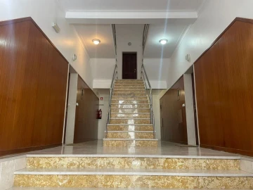 Apartamento T3 para Arrendamento em Marvila, Ribeira Santarém, São Salvador, São Nicolau