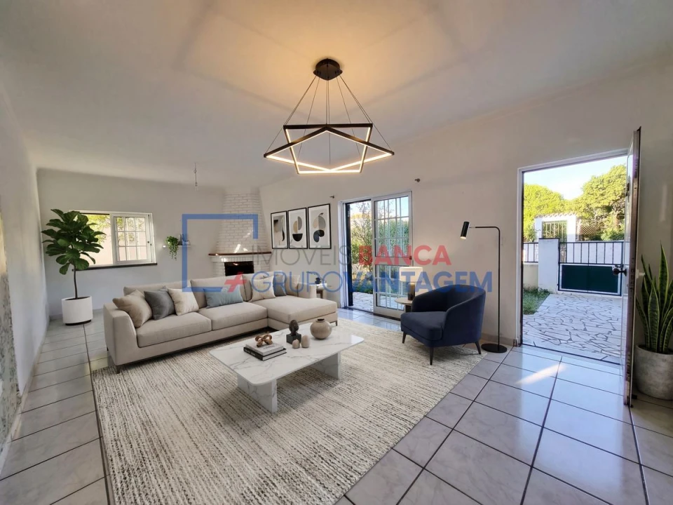 Moradia T3 para Venda em Azeitão (São Lourenço e São Simão) Foto 2