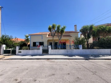 Moradia T3 para Venda em Azeitão (São Lourenço e São Simão)