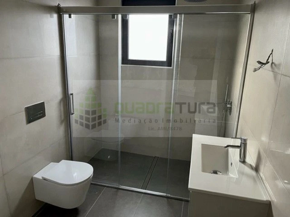 Apartamento T3 para Venda em Cedofeita, Santo Ildefonso, Sé, Miragaia, São Nicolau e Vitória Foto 18
