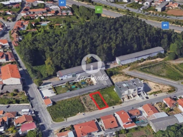 Terreno para Venda em Santa Maria de Lamas