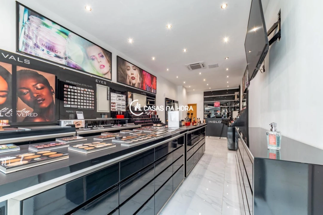 Loja para Venda em Matosinhos e Leça da Palmeira Foto 2