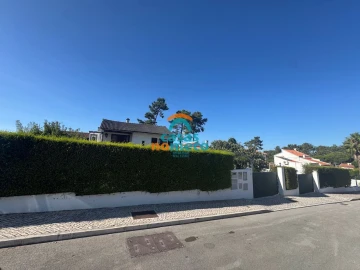 Moradia T4 para Venda em Sesimbra (Castelo)