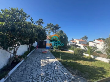 Moradia T4 para Venda em Sesimbra (Castelo)