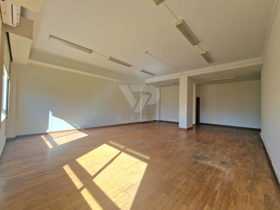 Escritório para Arrendamento em Carnide Foto 9